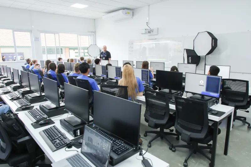 Formações aliam teoria e prática e desenvolvem competências para o mercado de trabalho