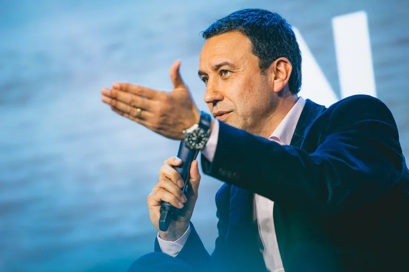 Diretor regional do SENAI/SC, Fabrízio Pereira, integra grupo que viaja domingo (Semense Fotos)