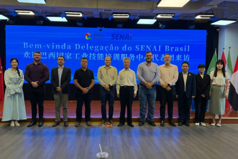 Objetivo da viagem é fortalecer a educação profissional no Brasil (Divulgação)