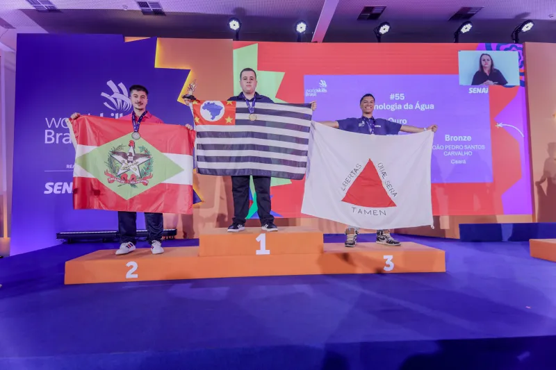 Marcelo Fab, do SENAI Chapecó, conquistou o segundo lugar na ocupação fresagem a CNC. Foto: Wallace Martins/CNI
