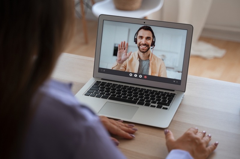 Uso de inteligência artificial por candidatos cria desafio a equipes de recrutamento
