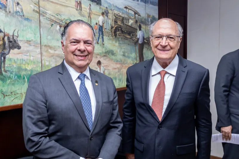 Encontro foi marcado pela bancada parlamentar catarinense para buscar solução para os setores de madeira e móveis. (Foto: Julio Cesar Silva/MDIC)