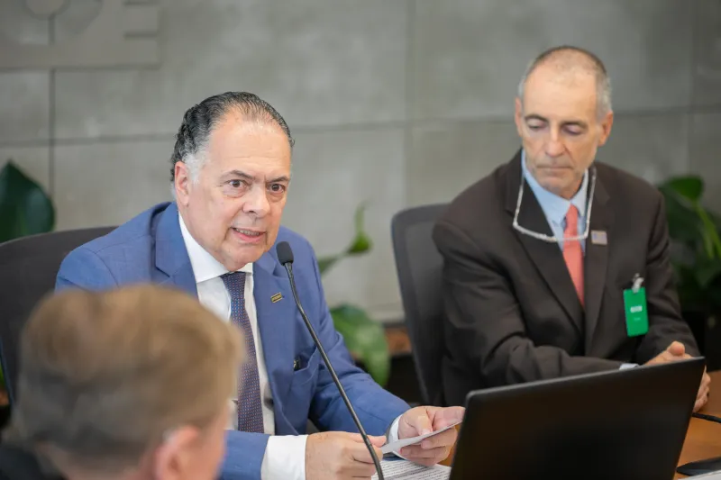 Gilberto Seleme, presidente da FIESC. “SC tem emprego para quem precisa.”