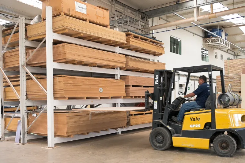 37,3% das exportações de SC aos EUA são de produtos de madeira (CNI)