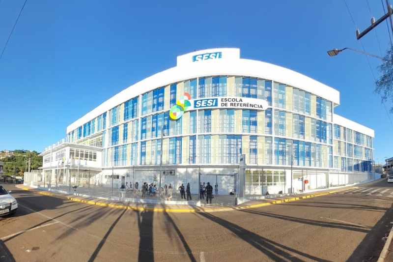 FIESC inaugura quadra de esportes na Escola SESI de Referência em Videira