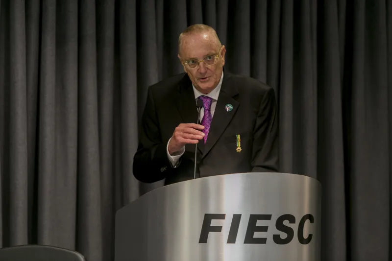 FIESC lamenta morte do industrial Carlos Victor Ohf