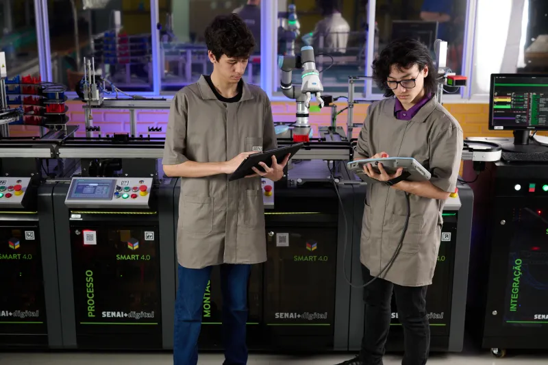 Cursos duram até dois anos; nove em cada 10 concluintes conseguem emprego 