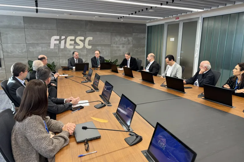 FIESC avança na elaboração da Carta da Indústria