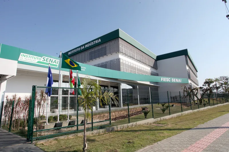 Institutos SENAI de Santa Catarina alcançam marca de R$ 1 bilhão em carteira de projetos