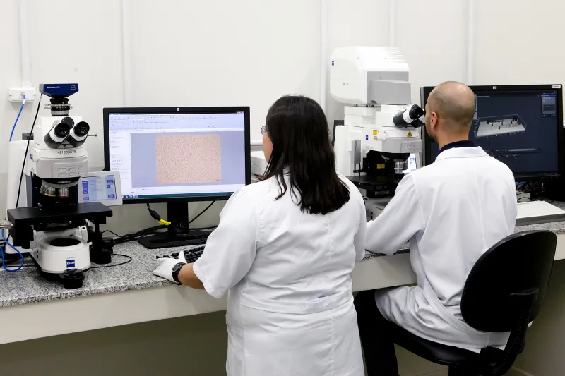 O projeto reúne instituições de diferentes regiões do país para desenvolver soluções tecnológicas aplicadas à produção e ao escalonamento de bioprodutos.