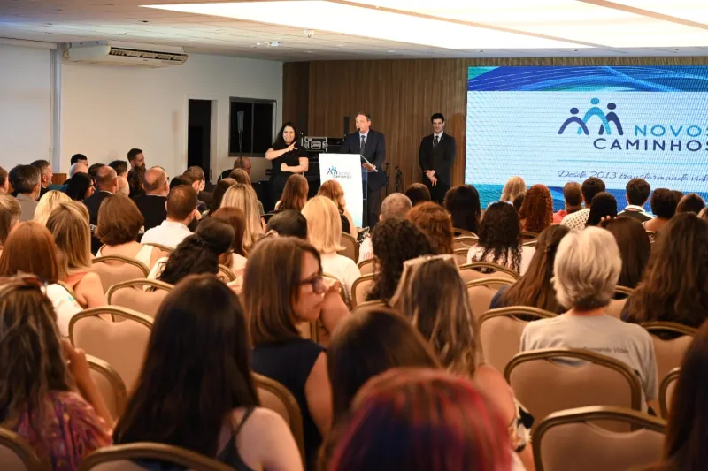 Novos Caminhos divulga calendário de eventos de certificação e homenagens 2026