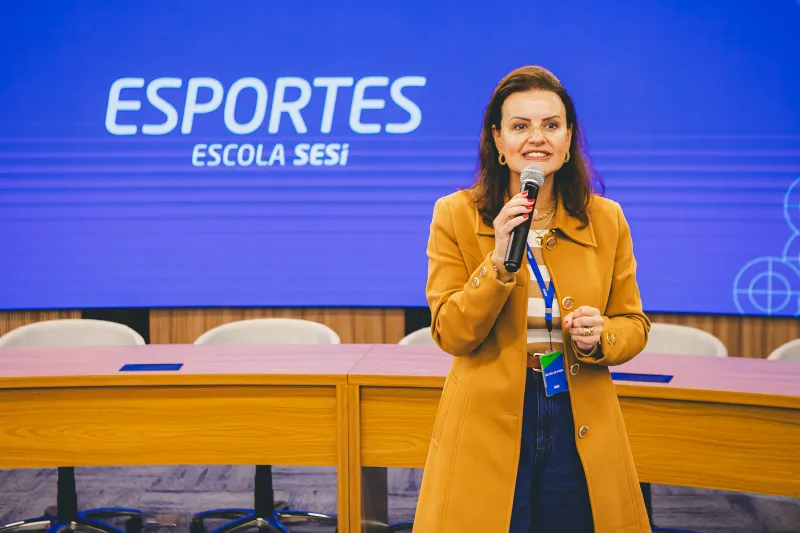 Silvia De Pieri, no mesmo encontro, realizado na sede da FIESC