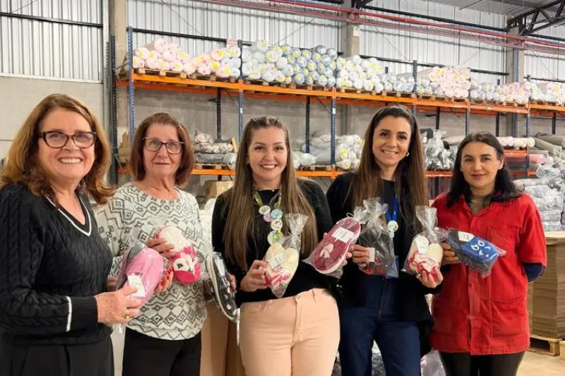 Estudante fez a ligação entre trabalho da EJA e apoio da indústria Maria Emília