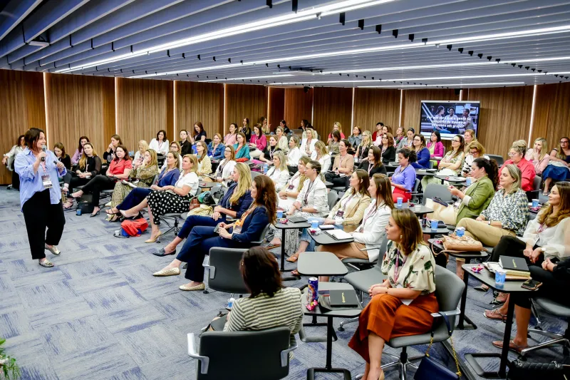 Evento "Elas Lideram" debate os desafios e as oportunidades da liderança feminina