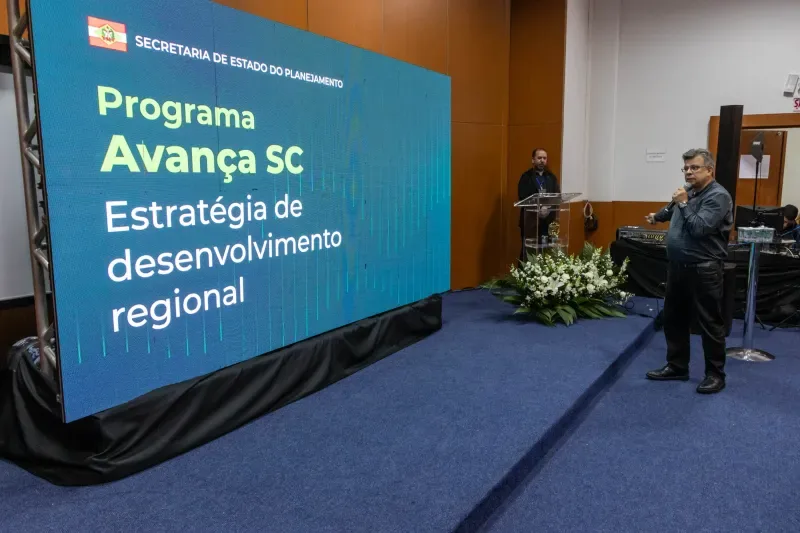 Programa Avança SC em recebe capacitação técnica da Academia FIESC de Negócios
