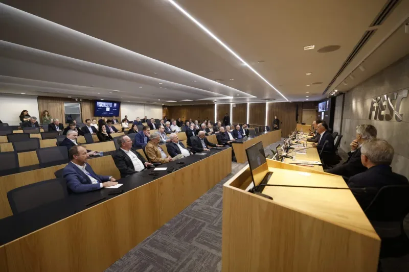 FIESC debate pautas prioritárias do setor com conselhos temáticos e vice-presidências