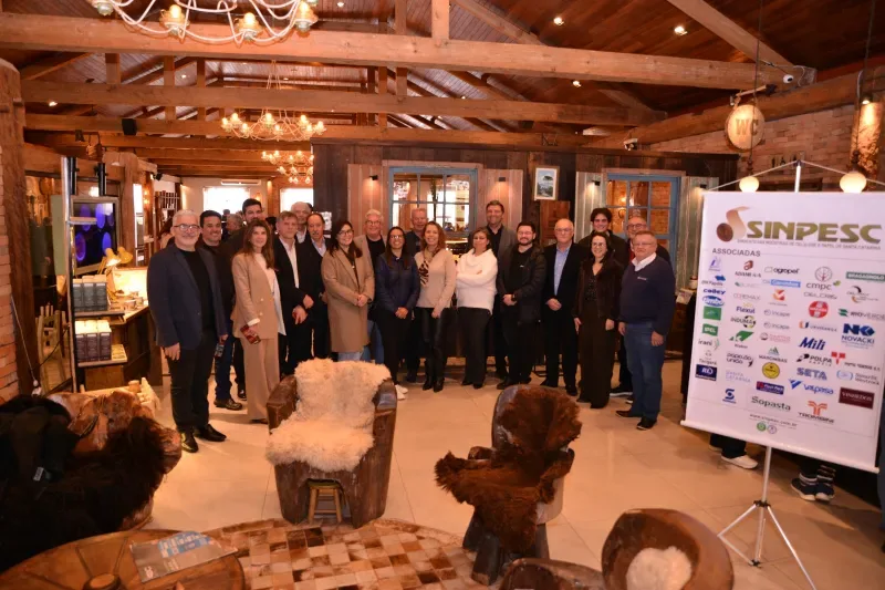 Solenidade de posse foi realizada na sede da entidade, em Lages. Foto: Divulgação/Sinpesc