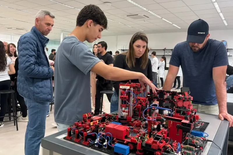 Escolas SESI realizam Mostra STEAM em Santa Catarina