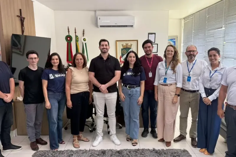 Instituto SENAI SC apoia Brusque na estruturação de modelo de avaliação e bonificação na educação