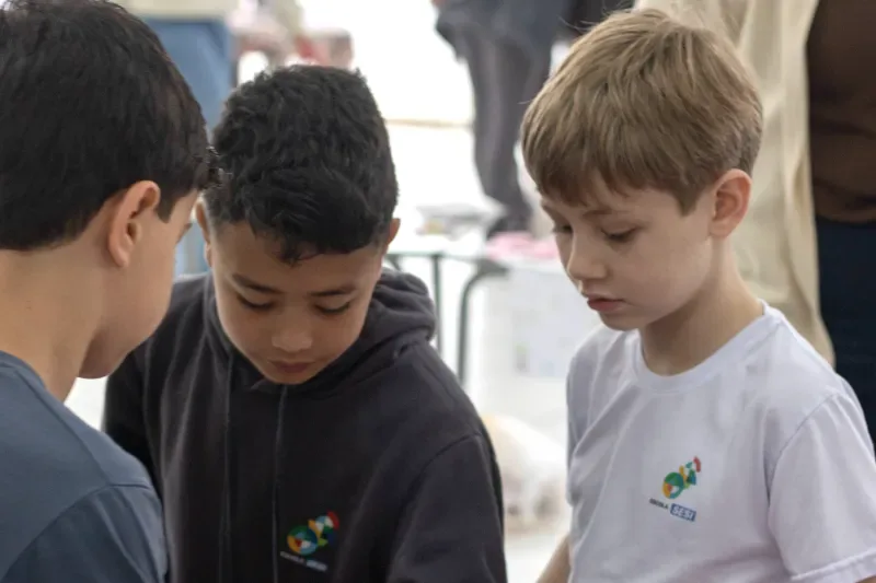  Criatividade, protagonismo e planejamento são algumas das habilidades desenvolvidas com a proposta. (Fotos: Vinícius Passig Soares)