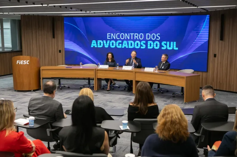 FIESC sedia encontro dos advogados do Sul