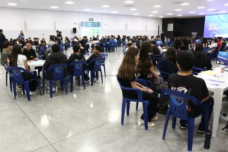 A experiência mostrou aos estudantes que eles podem desenvolver soluções para desafios reais ainda durante a educação básica. (Fotos: Debora Claudio)