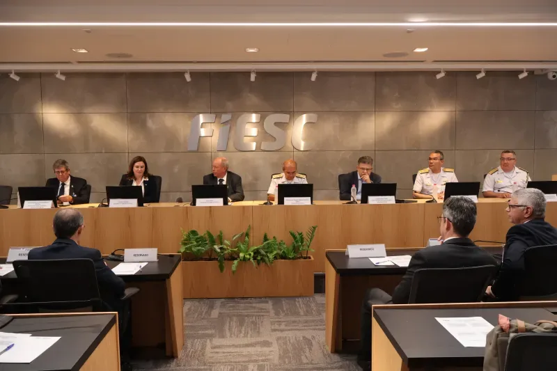 Indústria e Marinha debatem sobre as oportunidades de cooperação para a defesa nacional