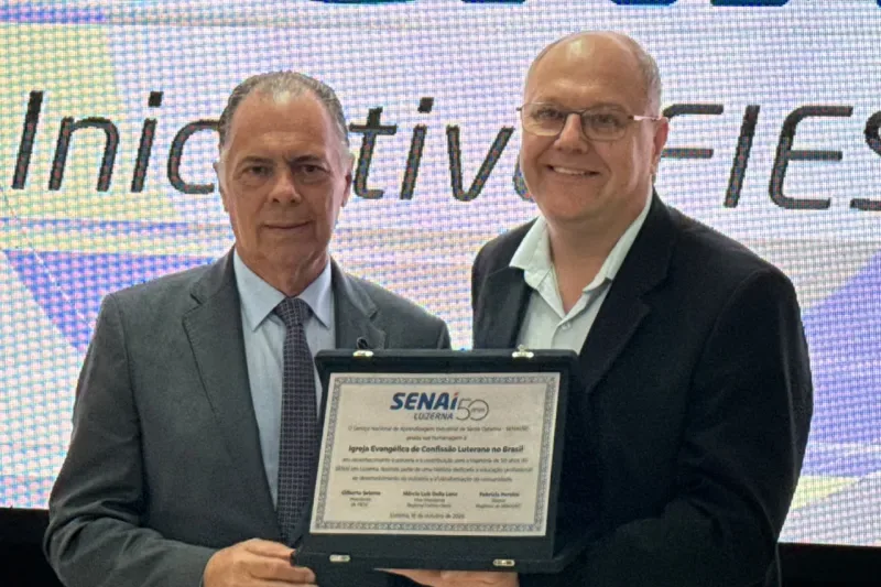 Cerimônia de inauguração reuniu lideranças da FIESC e SENAI e autoridades locais