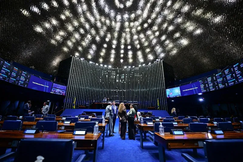 FIESC reitera que véspera de eleição não é momento de mexer na jornada de trabalho