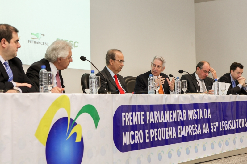 FIESC apresentou propostas ao ministro Afif Domingos (foto: Heraldo Carnieri)