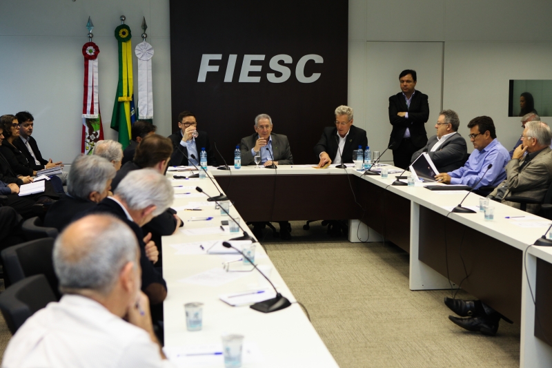 Reunião da Câmara de energia foi realizada nesta quinta-feira (13), em Florianópolis (foto: Filipe Scotti)