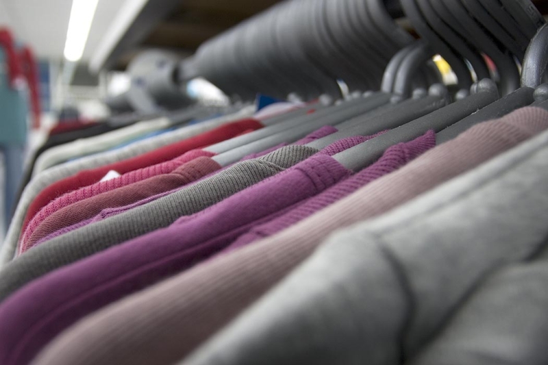 Entre os 15 principais segmentos produtivos, maior recuo foi registrado pela indústria do vestuário, com 25%. (Foto: Eduardo Marques)