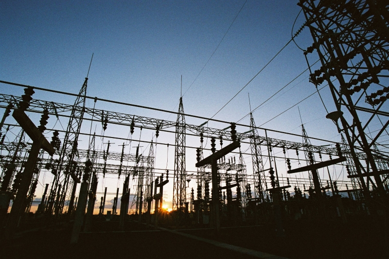 Setor elétrico passa por mudanças no país e no mundo, com aumento da participação do consumidor na geração de energia