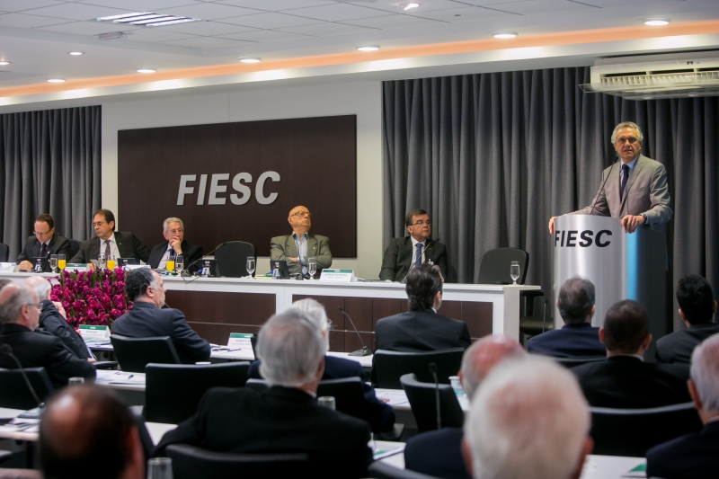 Senador Ronaldo Caiado participou da reunião de diretoria da FIESC (foto: Fernando Willadino)