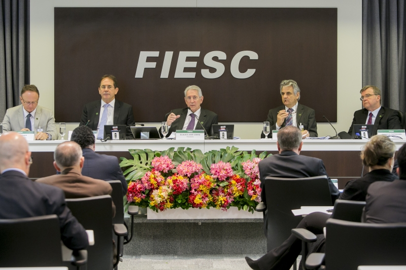 Energia foi um dos temas debatidos na reunião de diretoria da FIESC (foto: Fernando Willadino)