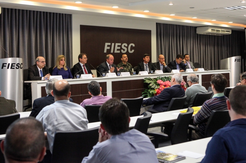 Reunião do Comitê da Indústria de Defesa (COMDEFESA) da FIESC (foto: Heraldo Carnieri)