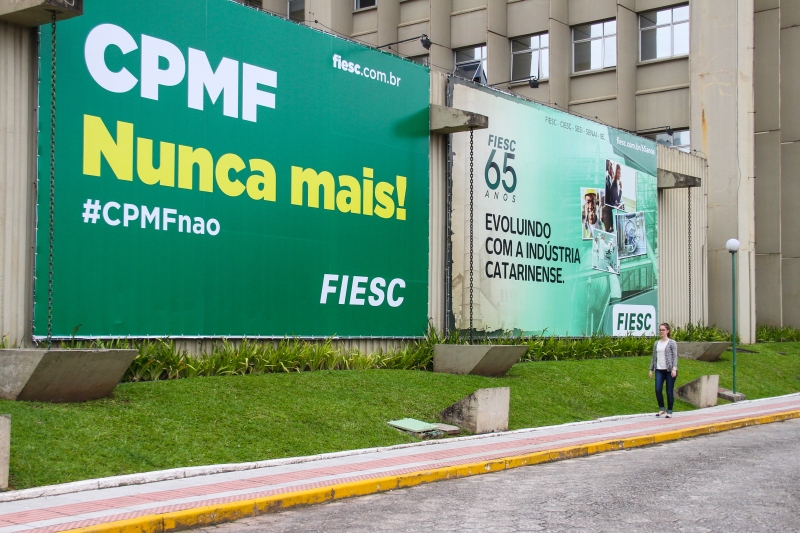 Outdoors estão na sede da FIESC em Florianópolis e nas 16 vice-presidências regionais da entidade (foto: Filipe Scotti)