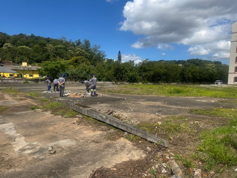 Obras seguem até abril do próximo ano