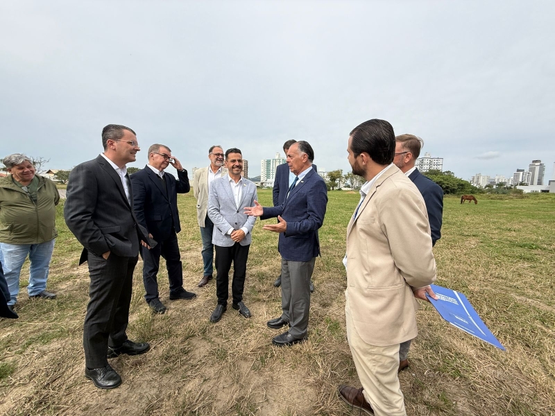 visita terreno tubarão