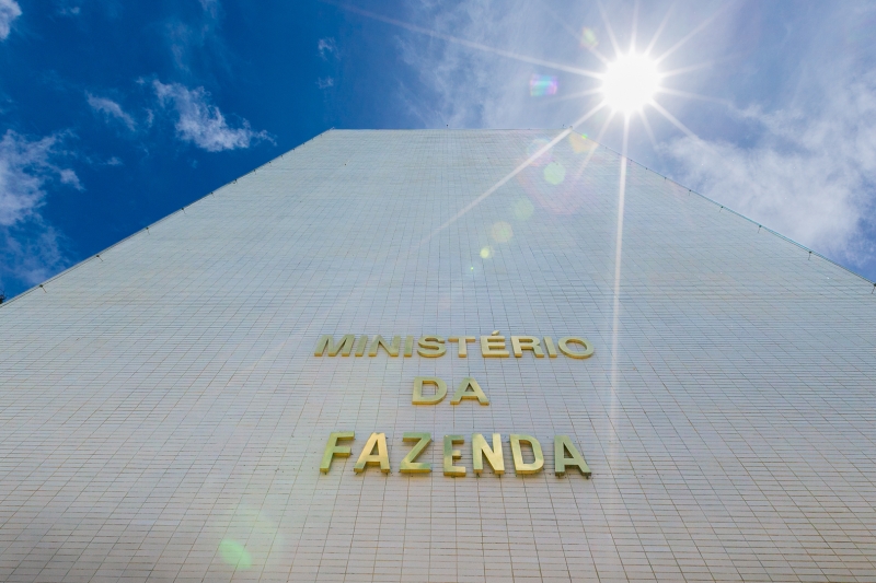 Viés arrecadatório é equívoco na busca pelo equilíbrio fiscal, avalia FIESC